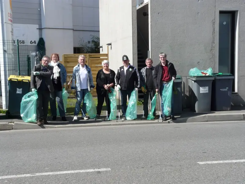 Decrassage-dapres-match-avec-les-Associes-Supporters-1