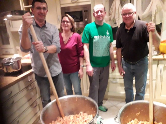 Section-10-Saint-Chef-Repas-Tripes-et-coinche-2